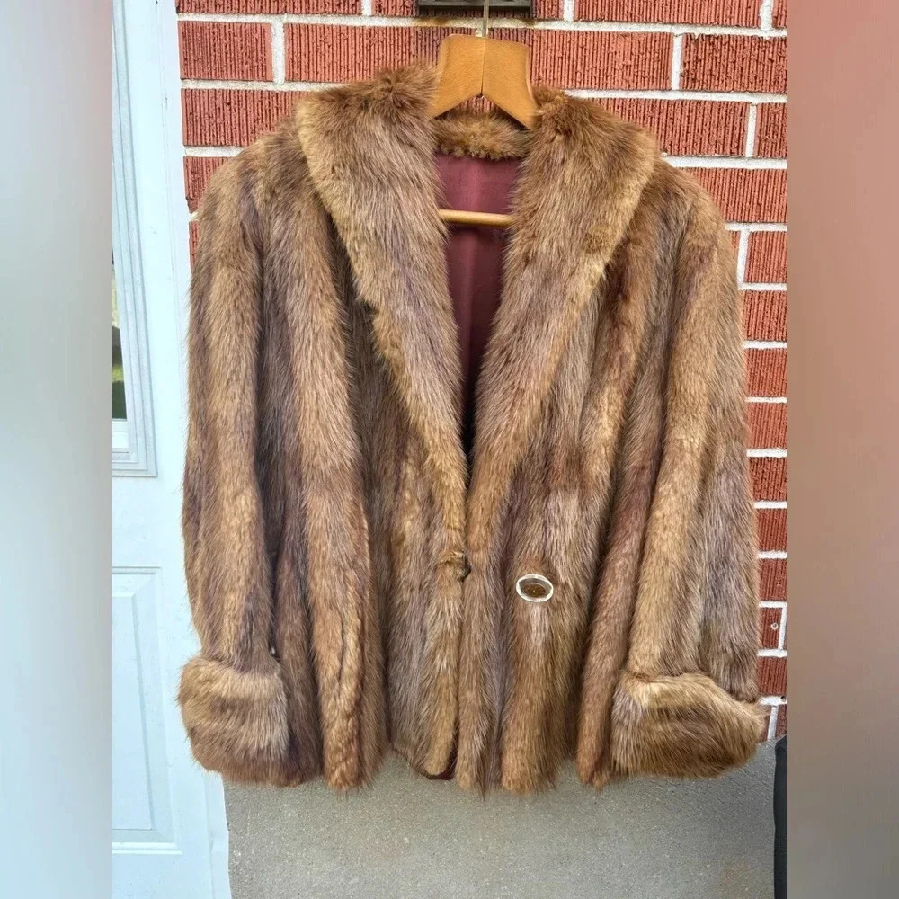 Elegant Brown Fur Coat